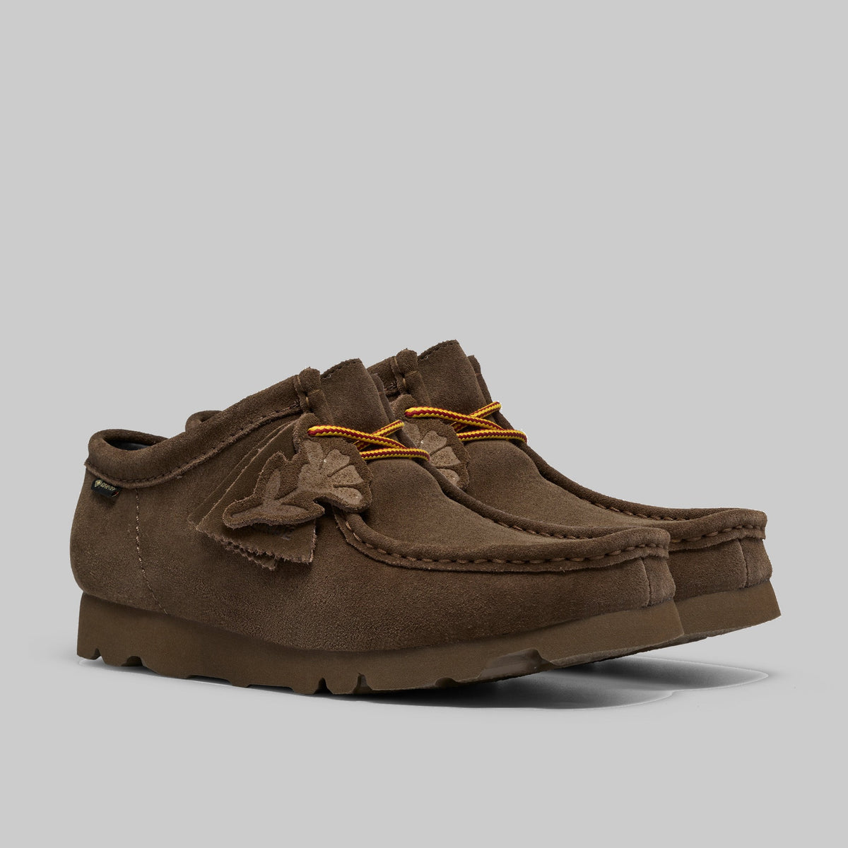 Wallabee GTX Clarks Originals en suède kaki, vue trois quarts