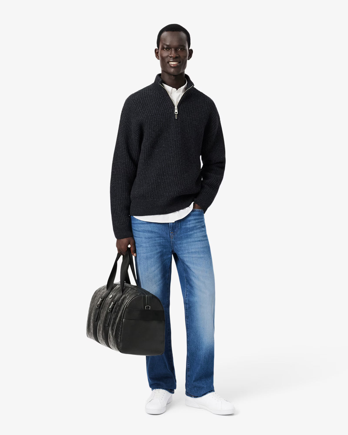 Pull col montant zippé Lacoste en laine anthracite, porté en situation