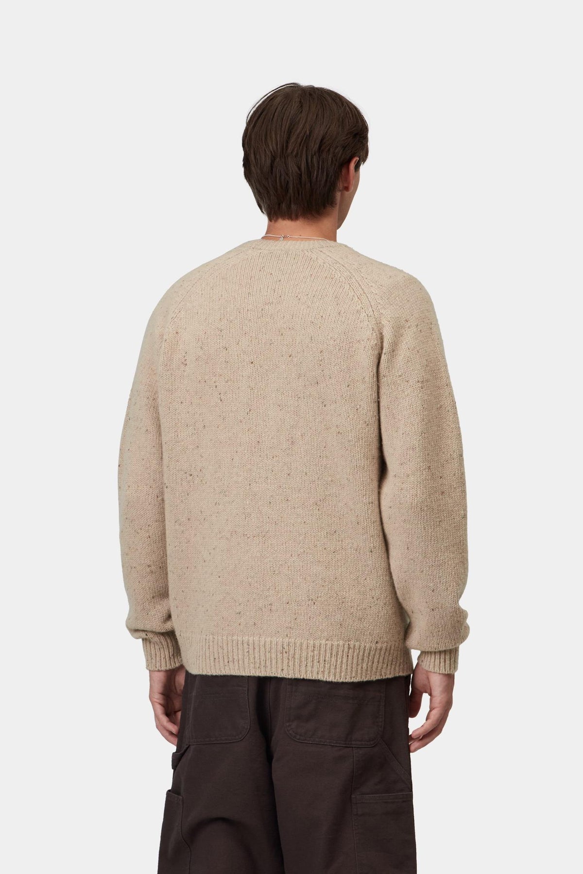 Pull Carhartt WIP Anglistic beige moucheté porté