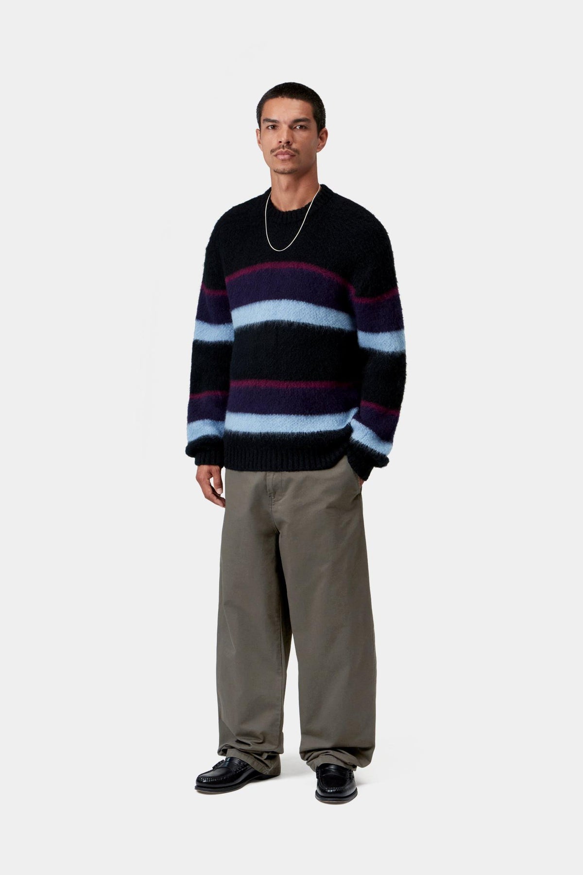 Brady Pant Carhartt WIP Shungite porté en pied