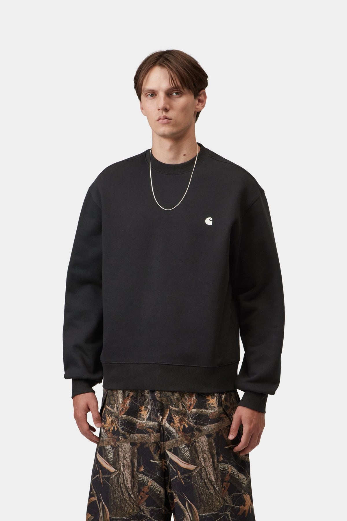 Sweat-shirt Carhartt WIP Mack noir porté