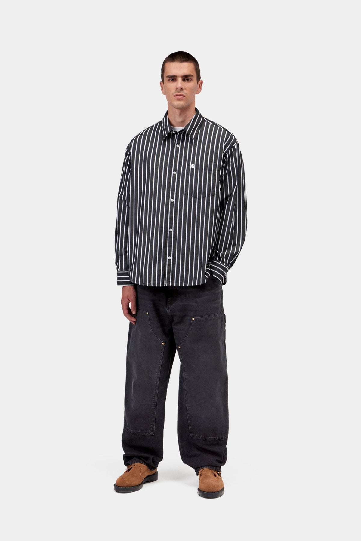 Chemise Carhartt WIP Gowan à rayures noir et blanc, portée