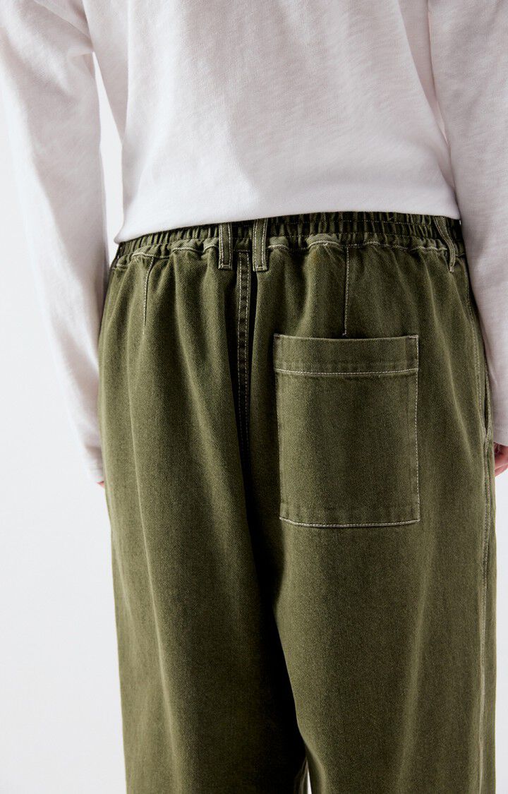 Jean droit American Vintage Uzatown kaki, porté