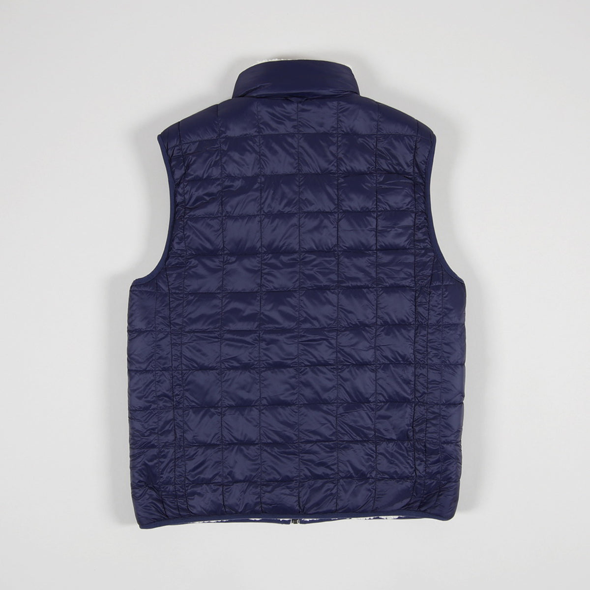 Gilet réversible Down × Boa Taion marine et ivoire, dos face duvet