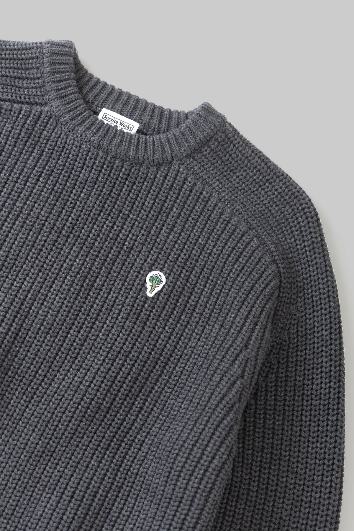 Artichoke Chunky Knit Service Works gris anthracite, détail de la maille