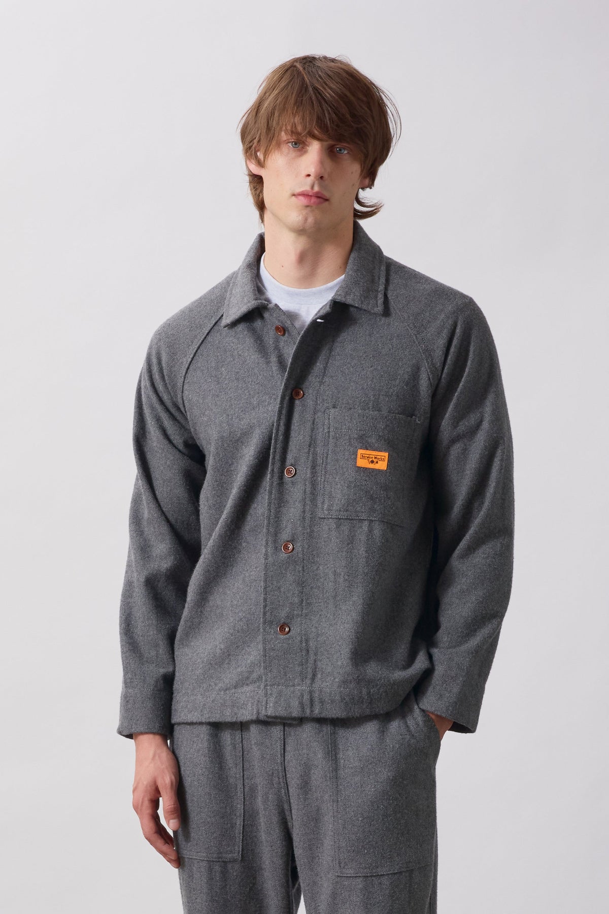 Flannel FOH Overshirt Service Works gris anthracite portée