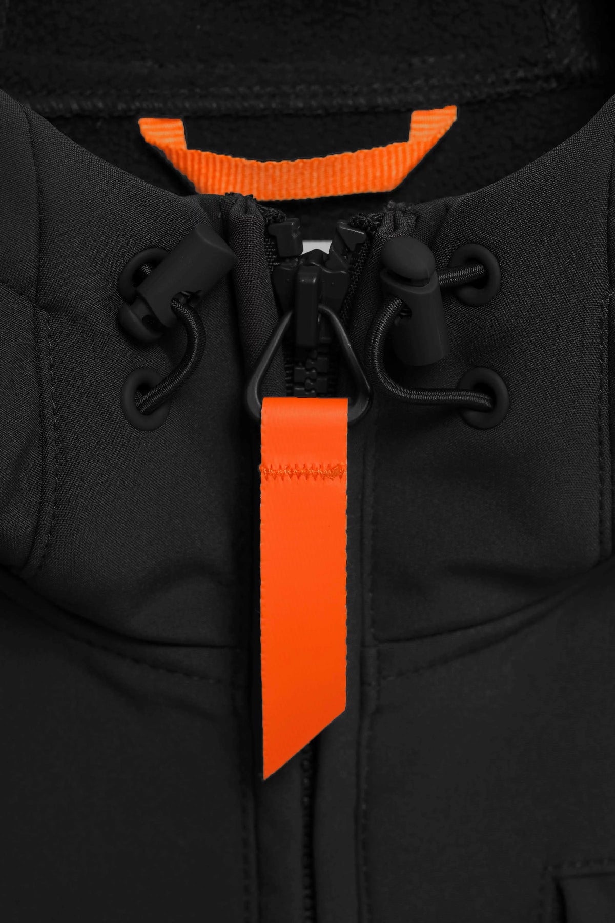 Veste Gertrude Rony noire, portée